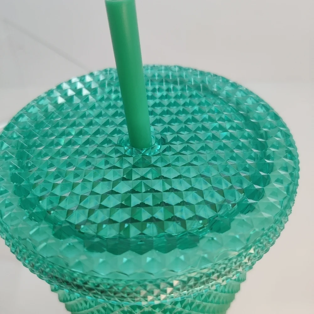 NEW Starbucks Diamond Texture Tumbler Venti 24 Oz Green Ombre Gradient 2022